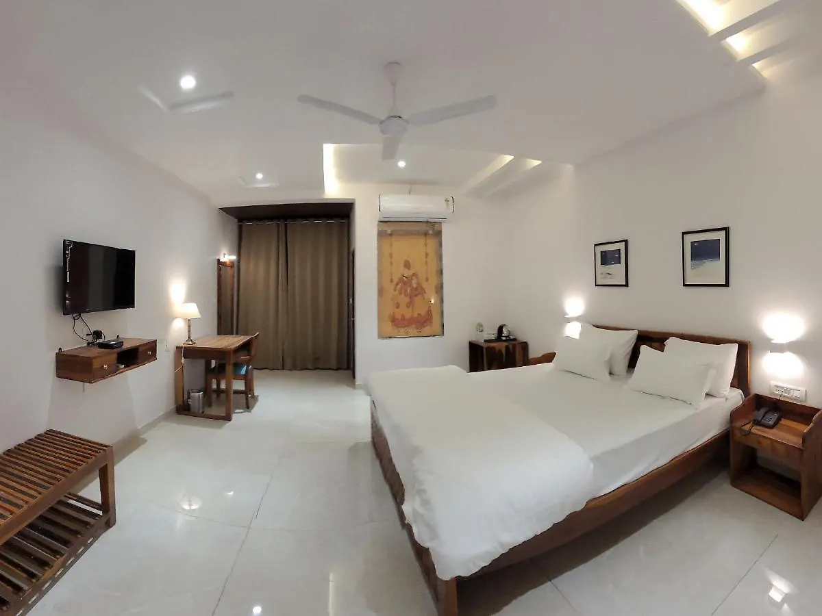 Aura Gold Resort Udaipur Indien