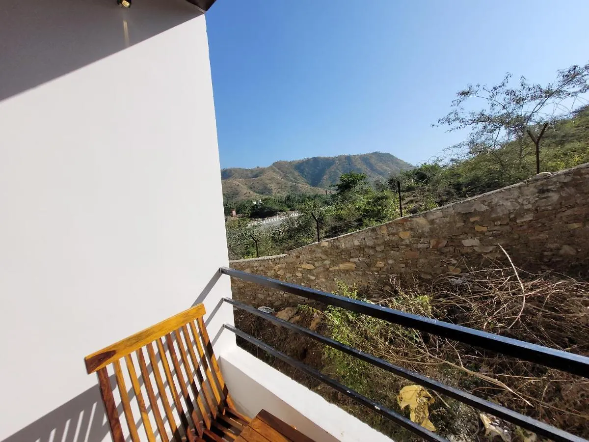 Aura Gold Resort Udaipur Indien