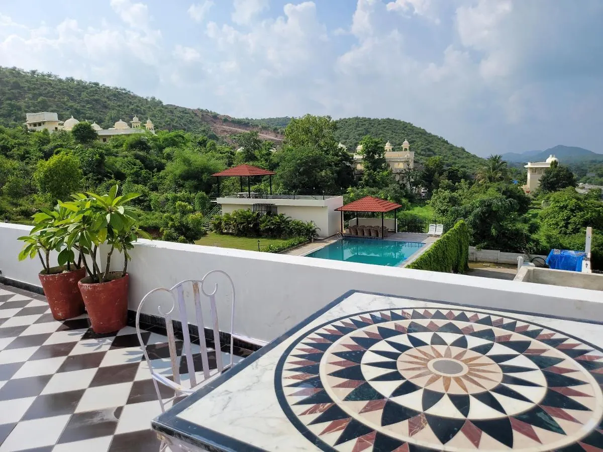 Aura Gold Resort Udaipur Indien
